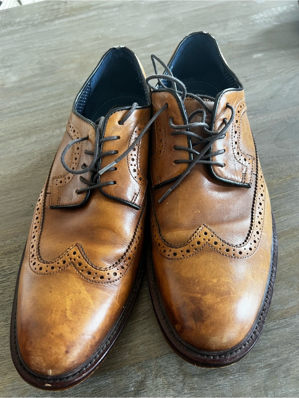 Classic Men's Tan Leather Brogue Derby Shoes